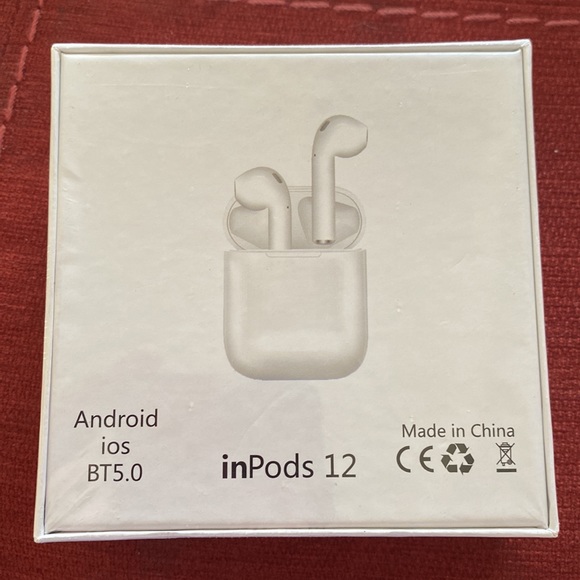 🆕BNIB: Wireless Bluetooth Earbud Headphones- Green with Charger & Charging Box - Picture 5 of 5